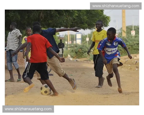 尼泊尔足球联赛的历史发展与现状分析：从草根到职业化的转型之路