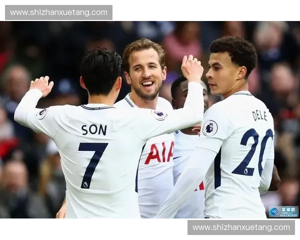 激励斗志激情四溢 足球比赛啦啦队口号的创意与传播策略分析